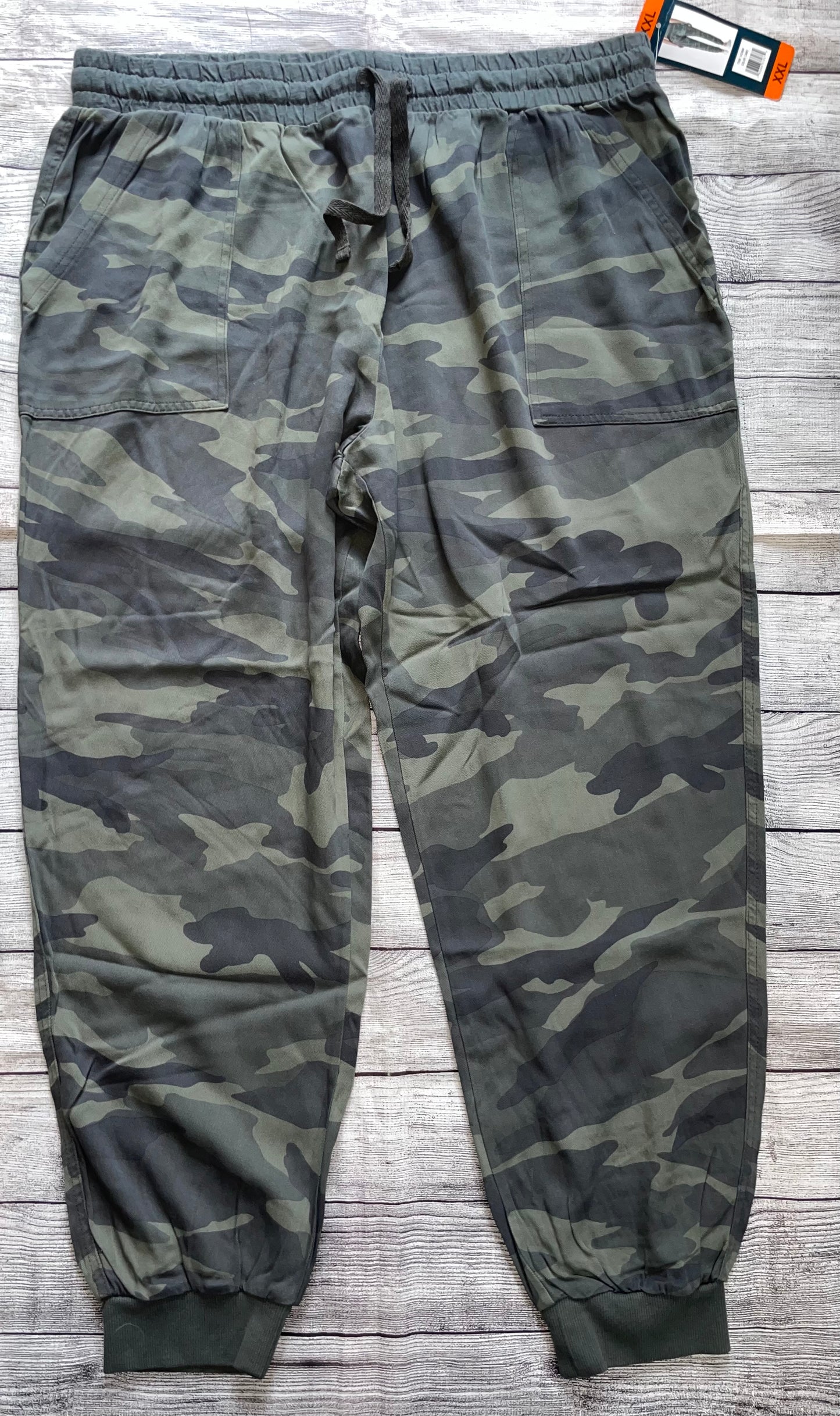 Seller #171 New Splendid Women’s XXL Camo Joggers