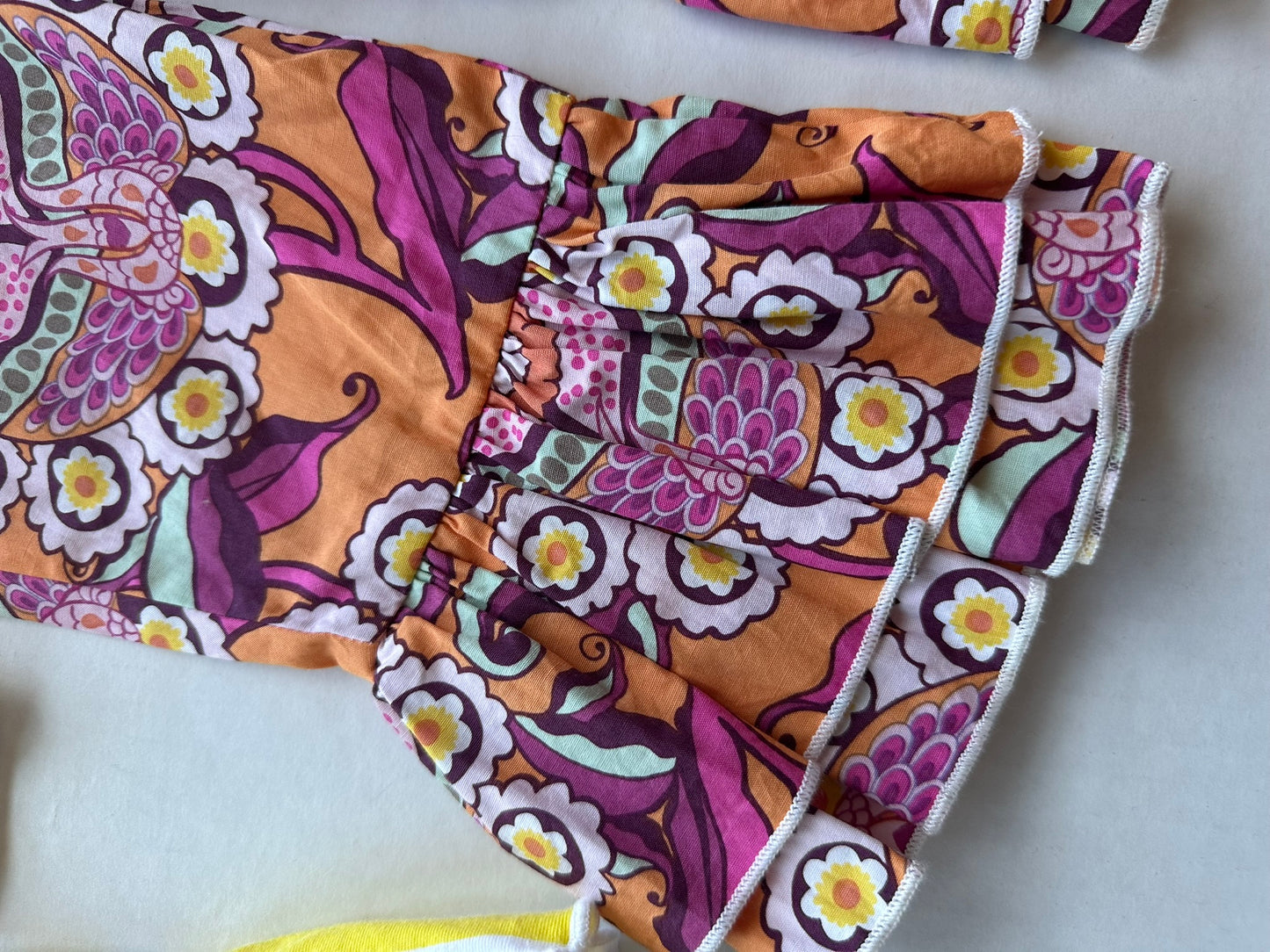 #88 2T Ricrac  and ruffles VGUC tunic