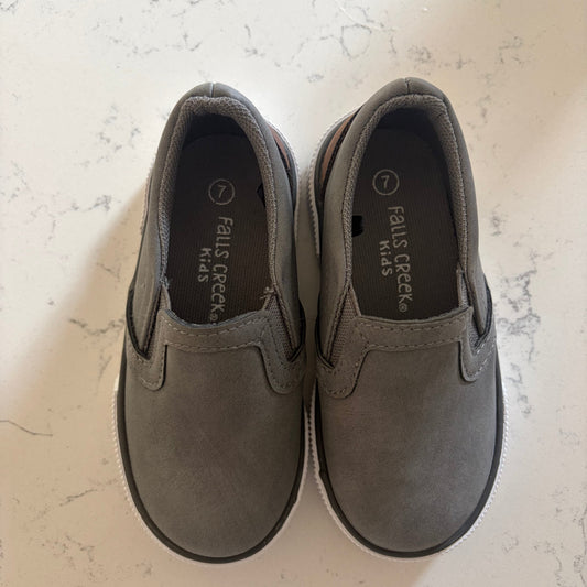 Toddler boys gray slip on shoes