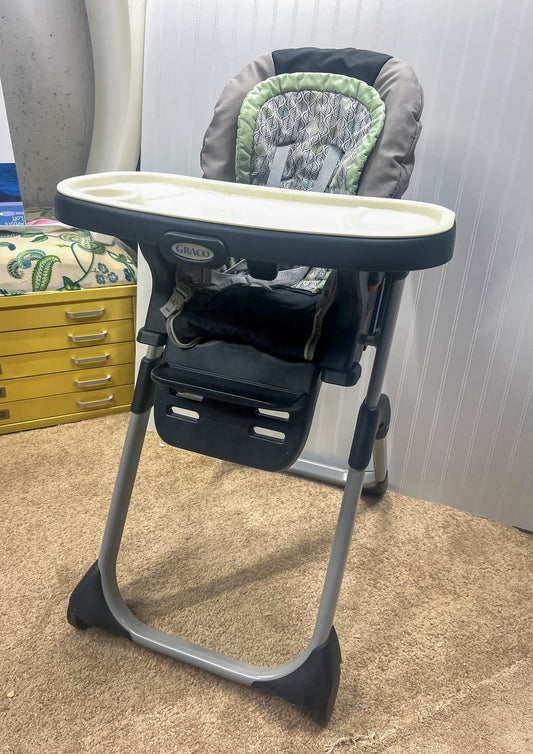 REDUCED #154 Graco Convertible High Chair (PPU 45255)