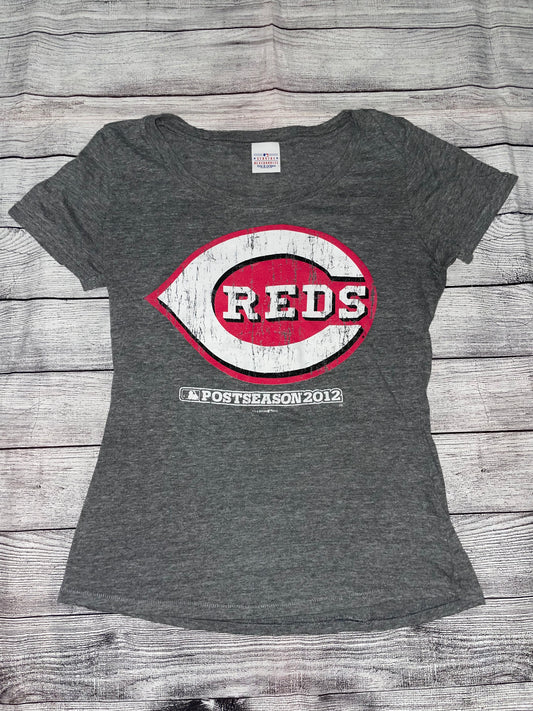 Seller #171 Genuine Merch Women’s Small Reds Tee