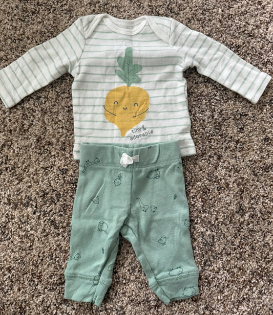 SELLER #6 Carters NB Outfit