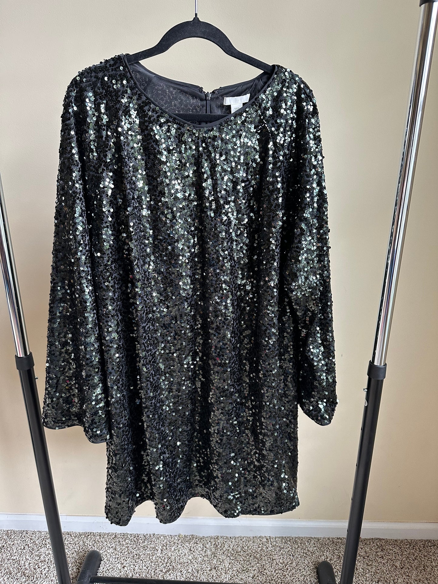 #88 REDUCED XXL H&M sequin short dress green New