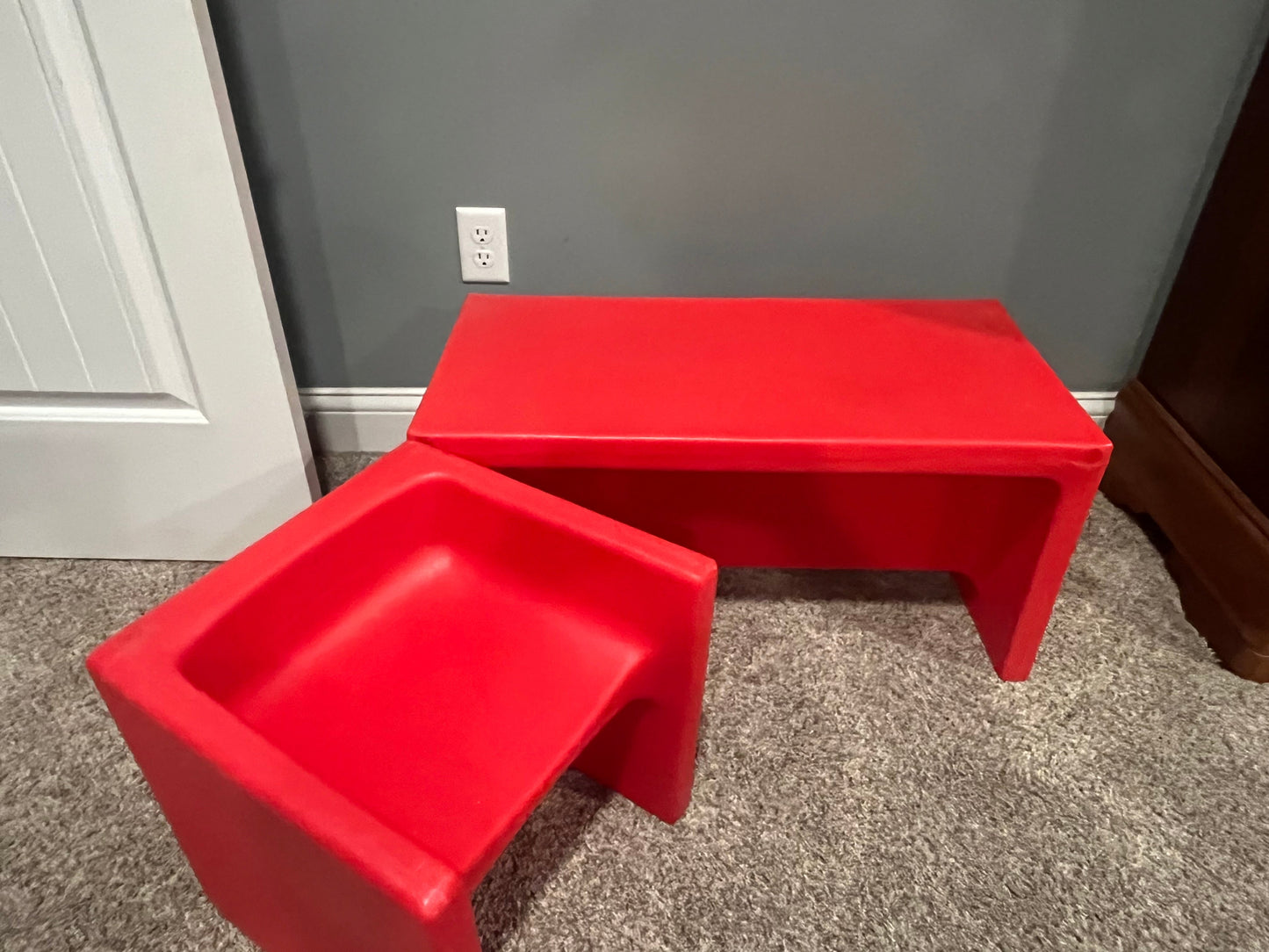 Seller #25. Cube table and chairs