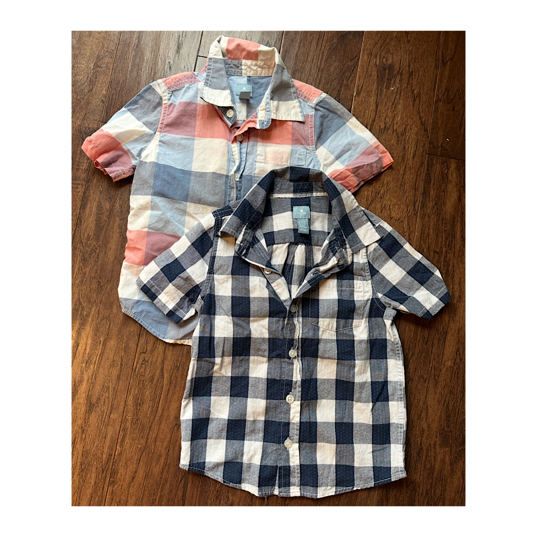 #218 sz4 Gap button shirts