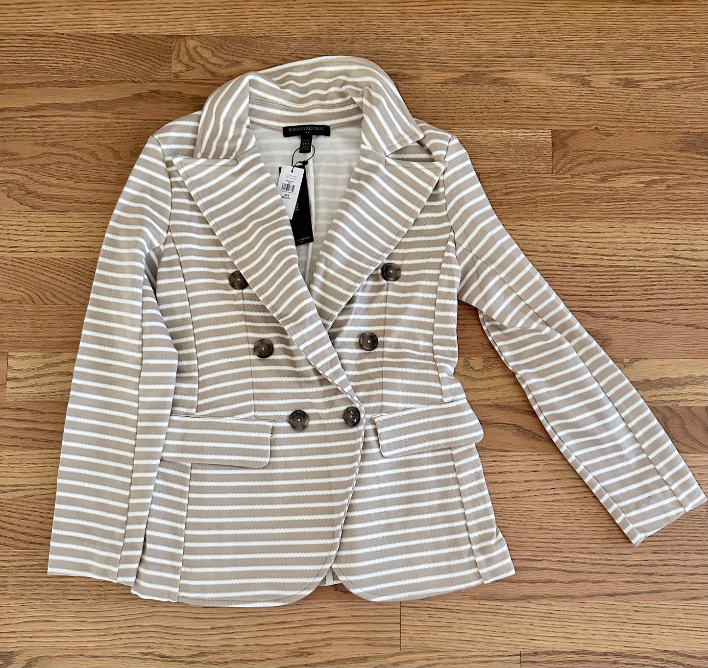 #198- Women’s, Banana Republic, NEW Striped Blazer- Size XXS Petite