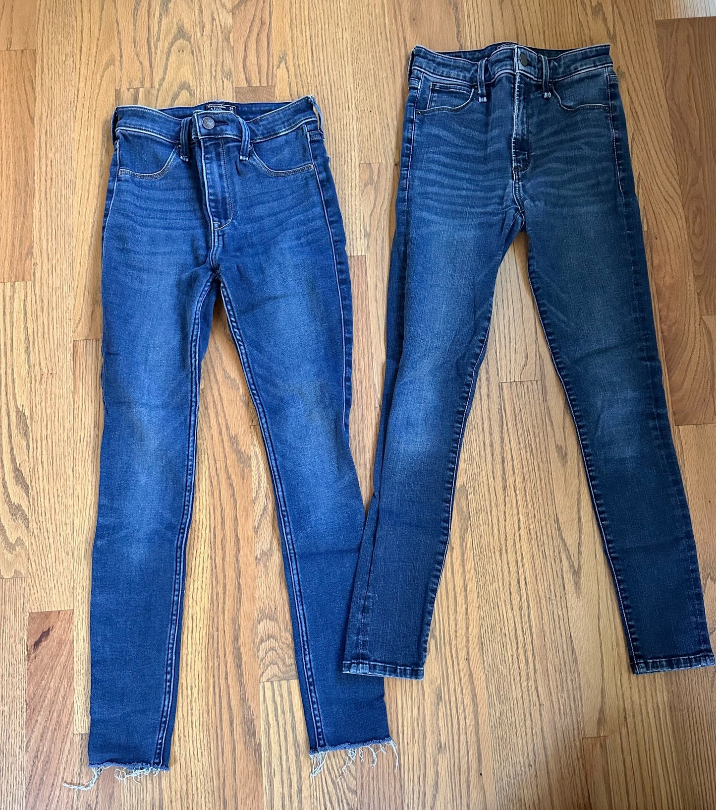 #198- Women’s, Abercrombie & Fitch, High Rise Jean Leggings (Set of 2), Medium Wash- Size 24s