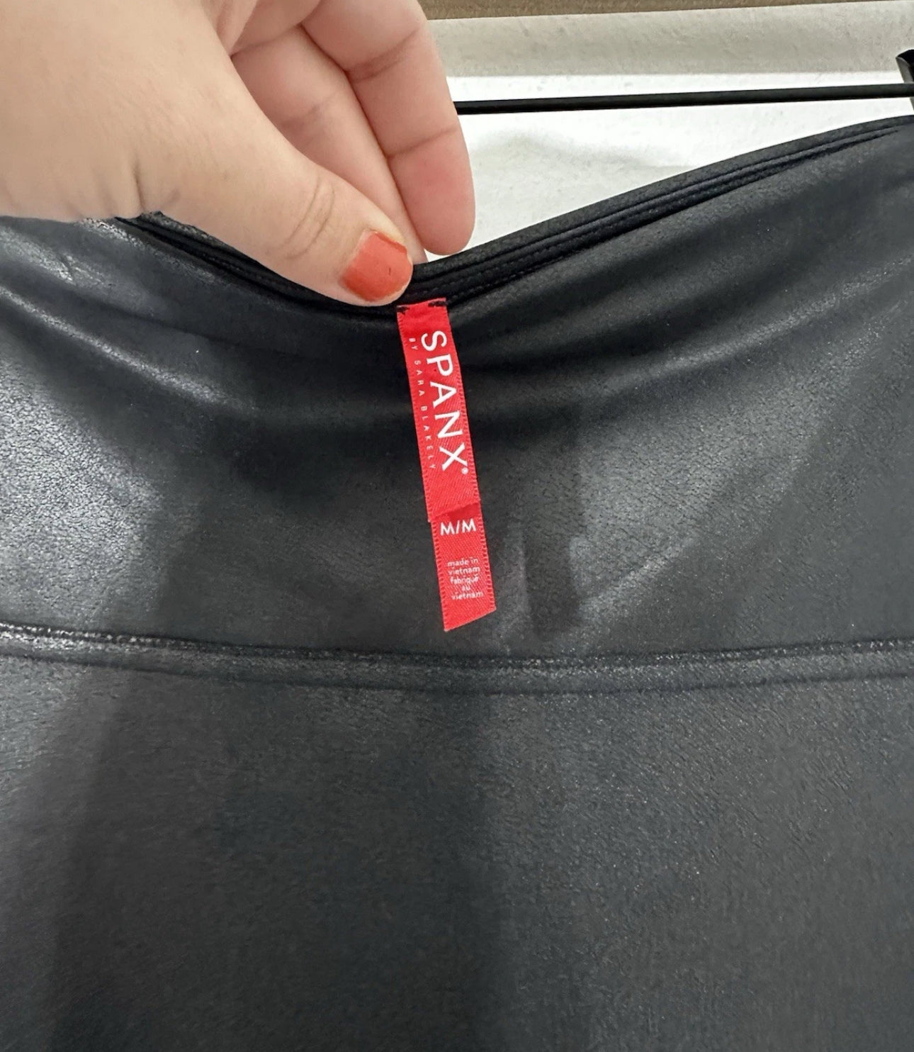 #111 SPANX Faux Leather Leggings for Women Size Medium - Black Shaping