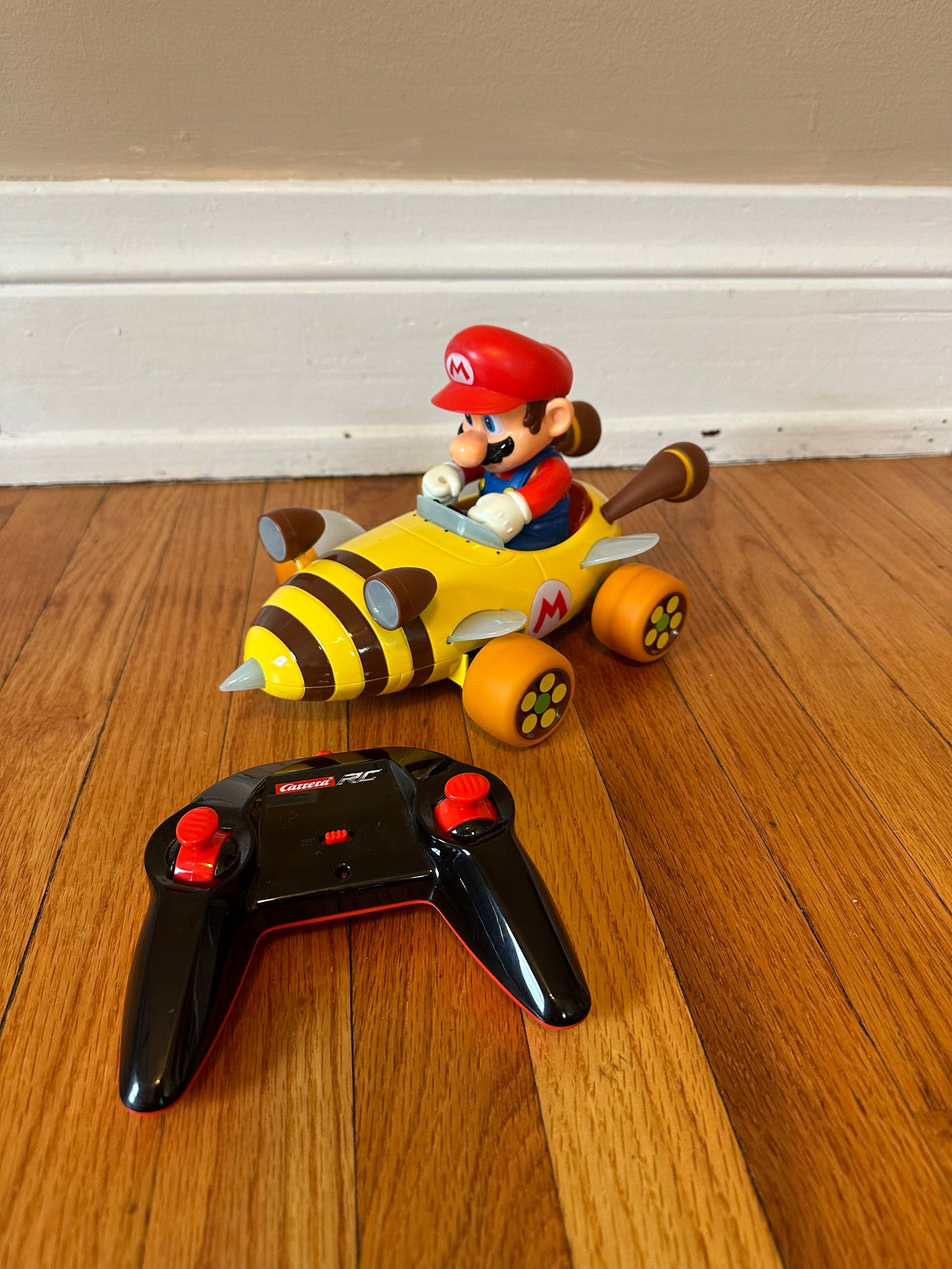 Mario Kart Bumble V Mario Remote Control Car, EUC