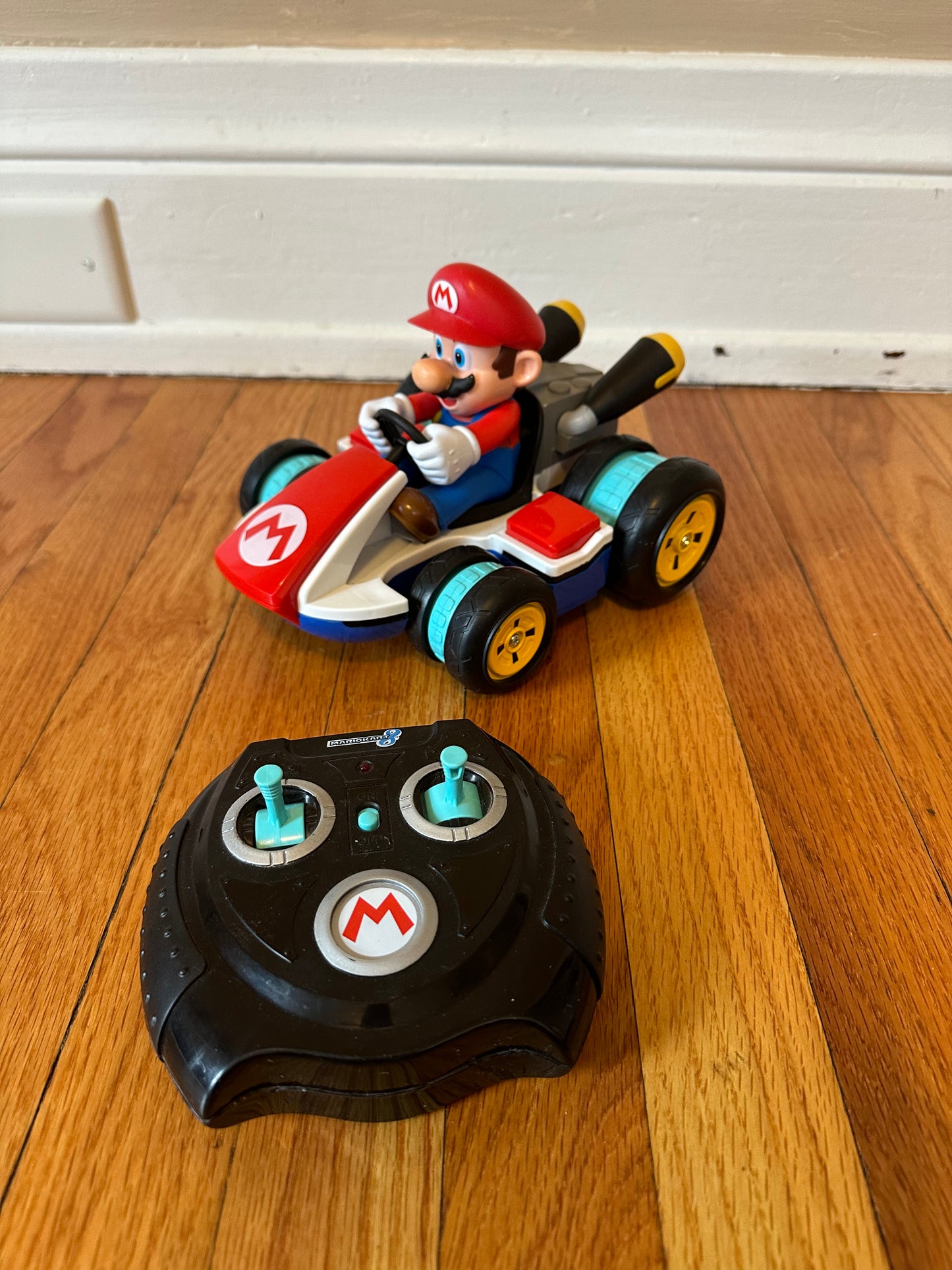 Super Mario, Mario Kart Anti-Gravity Remote Control Racer, EUC