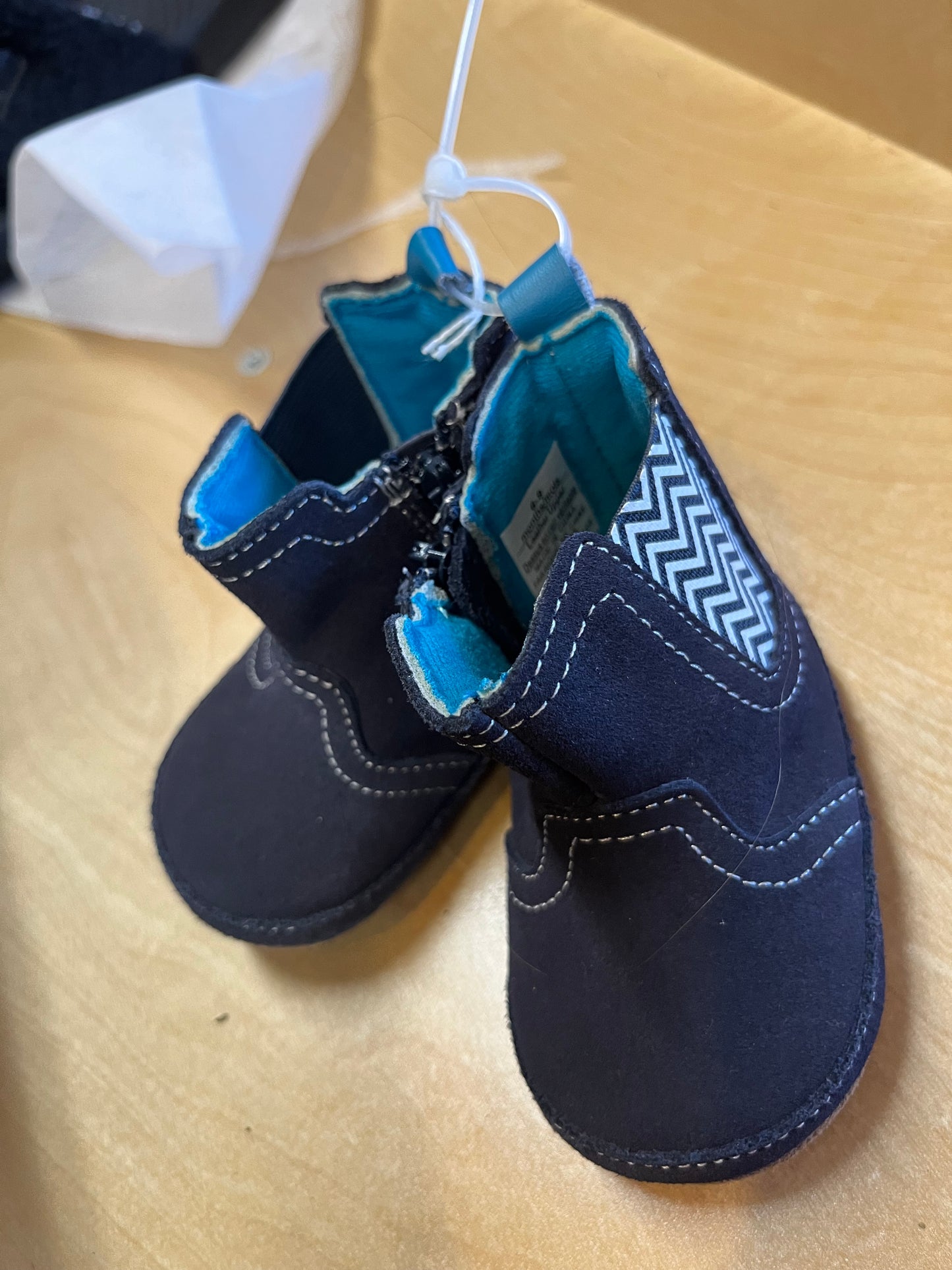 Seller 67 - Robeez Blue chevron boots 6-9 months