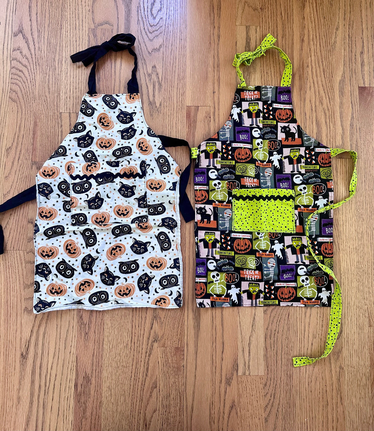 #98- Kids, Unisex, Halloween Aprons- Size 2-5T