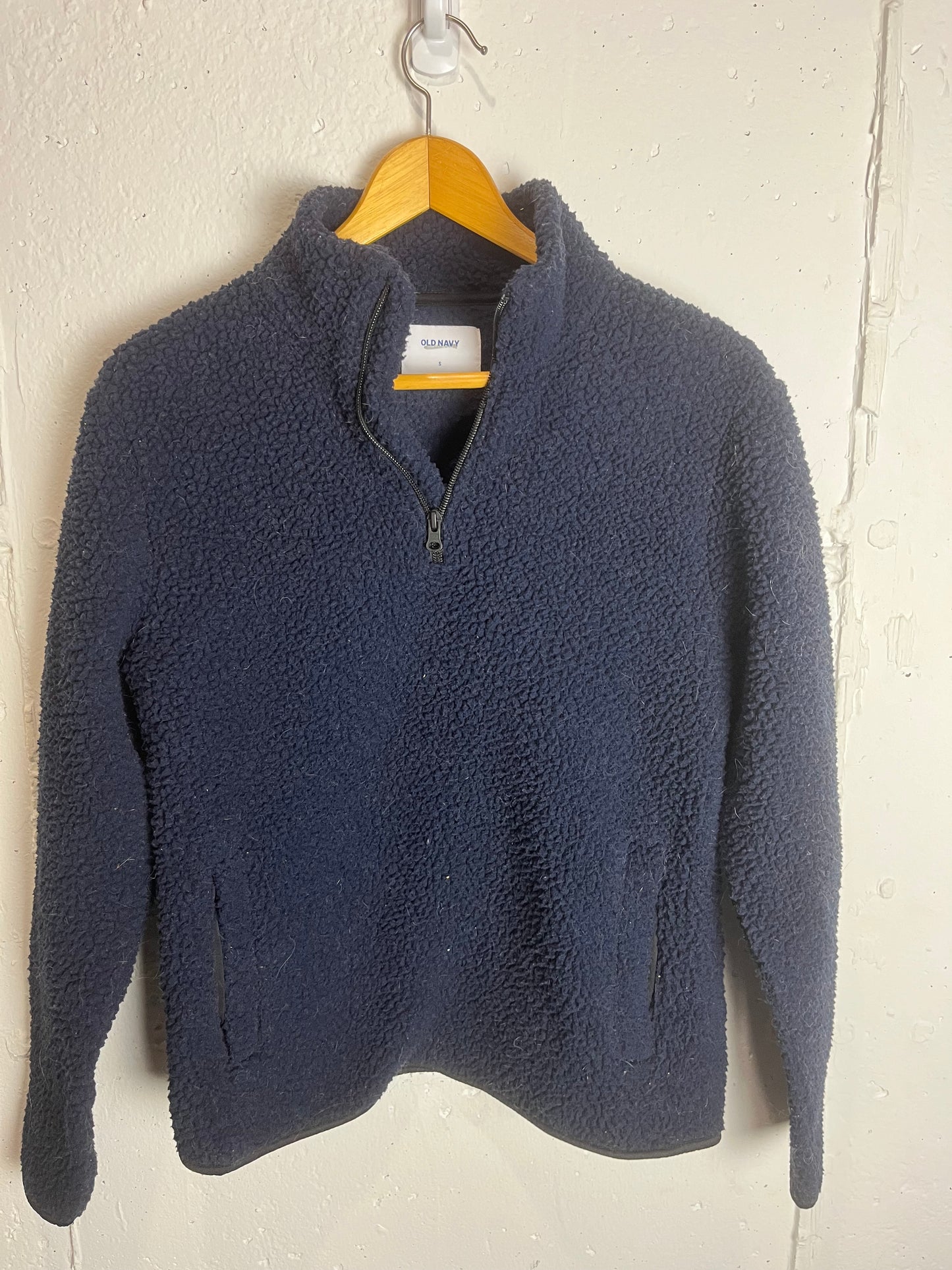 19 - Old Navy Sherpa Pullover (small)