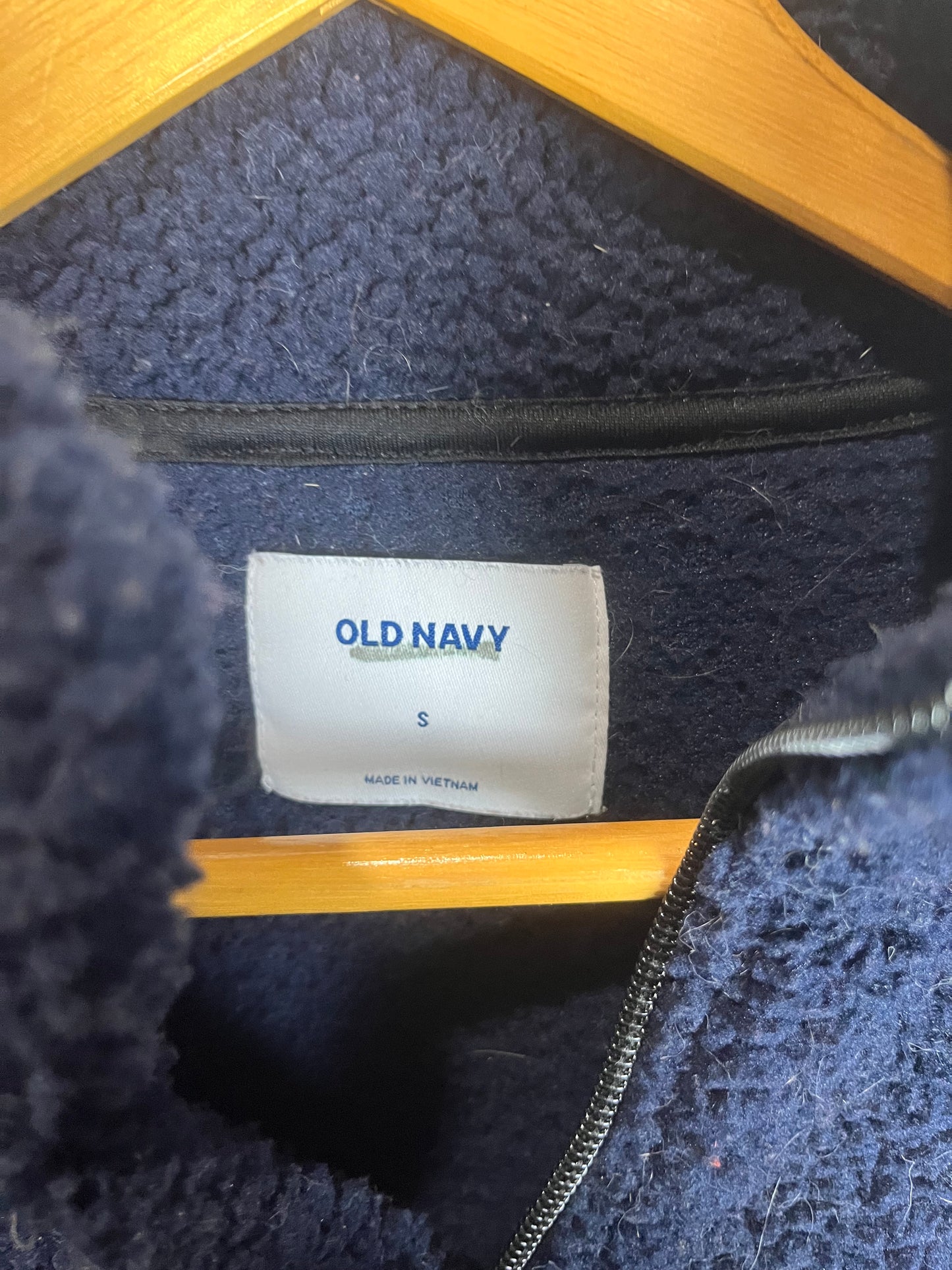 19 - Old Navy Sherpa Pullover (small)