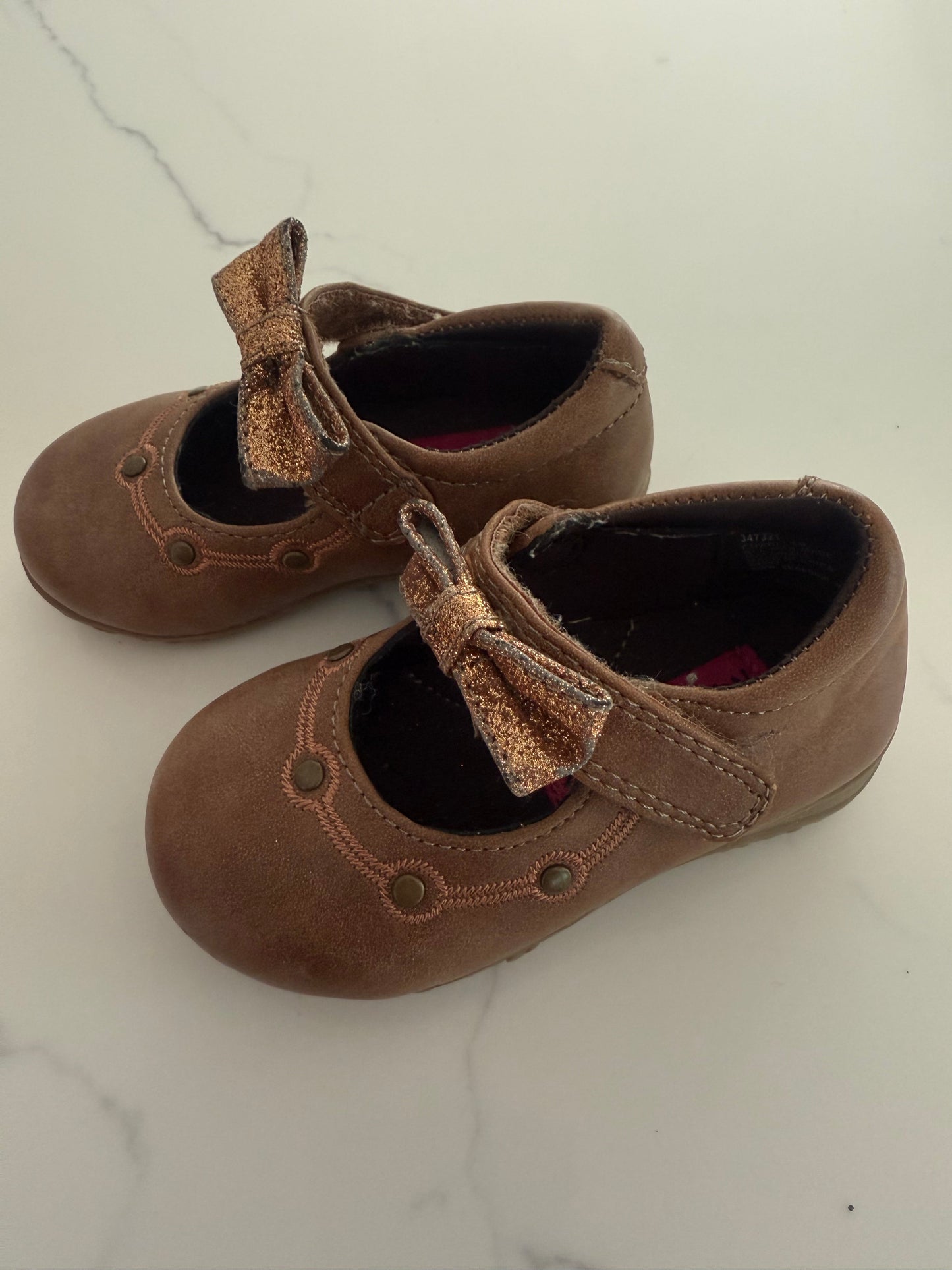 #42 Rachel Dress up shoes with glitter bow sz 5c (toddler)