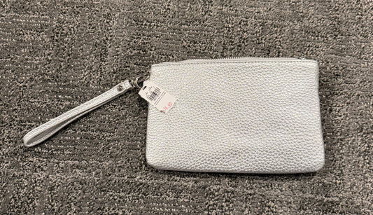 #212 NWT Express wristlet