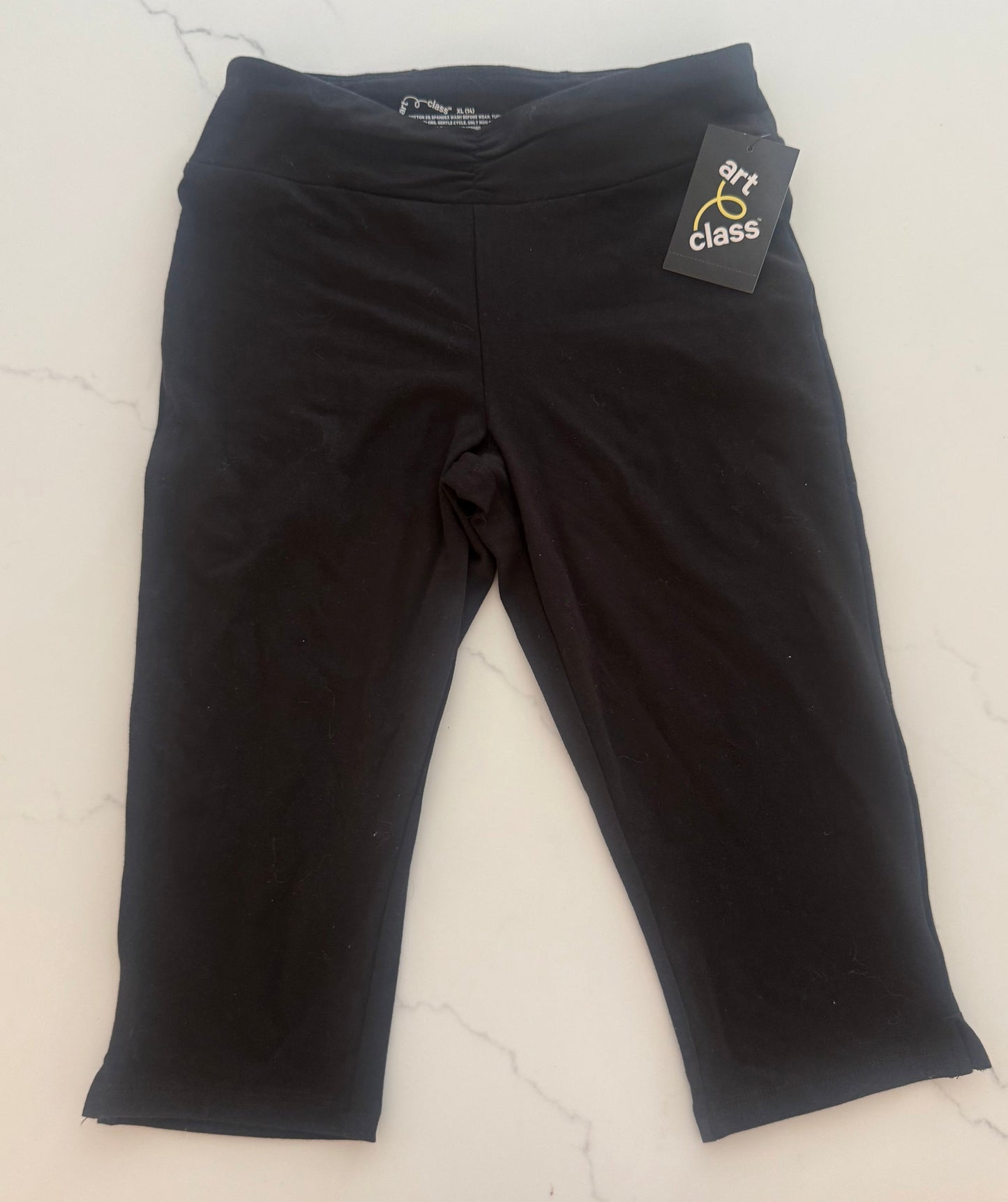 #42 Girls Black Capri Leggings NWT Sz XL (14)
