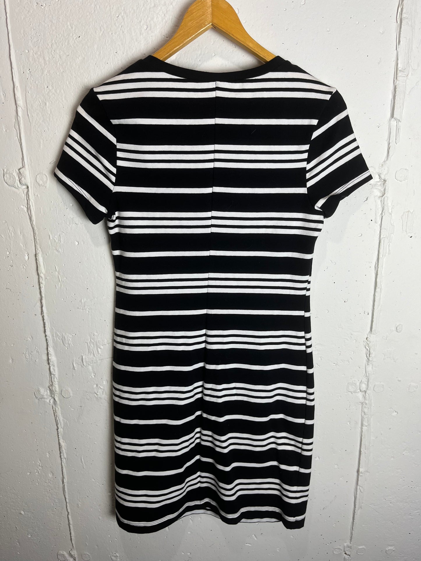 Seller  229 - Old Navy Striped Dress (Size Small)
