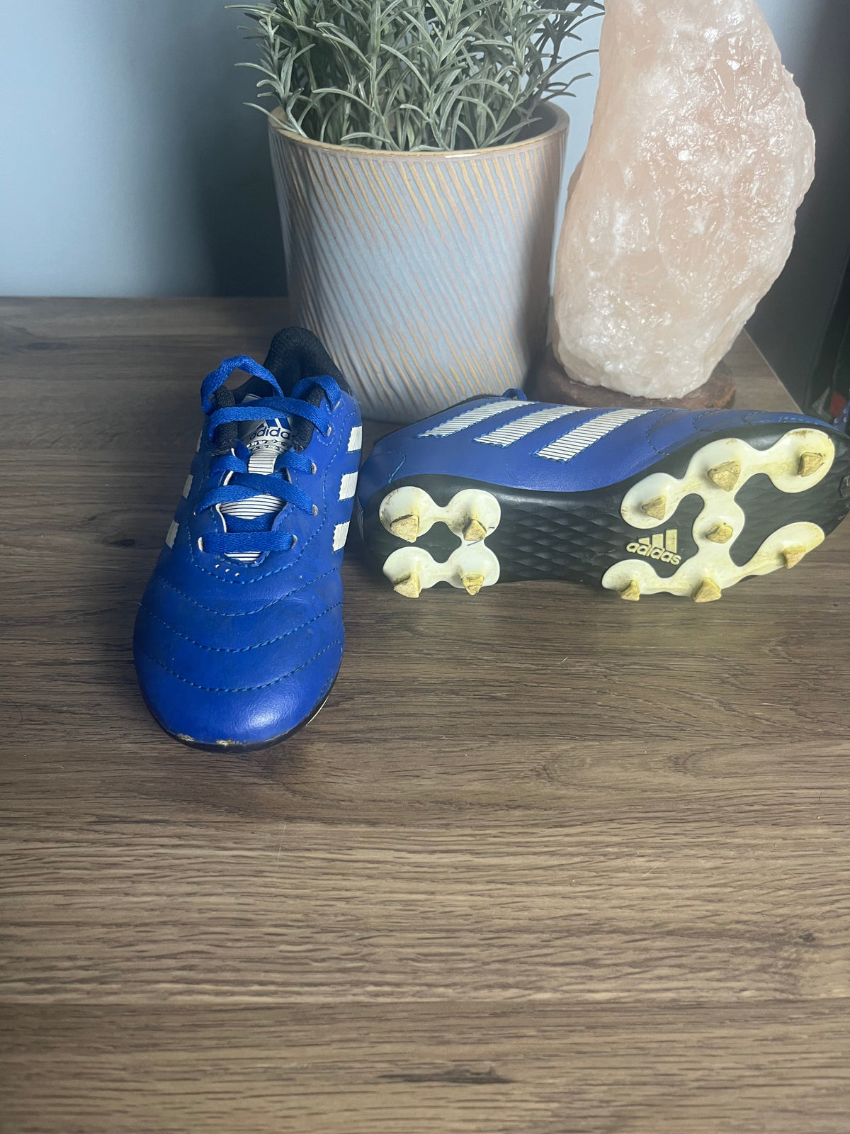 Seller # 14 Size 11 Adidas Soccer Cleats EUC