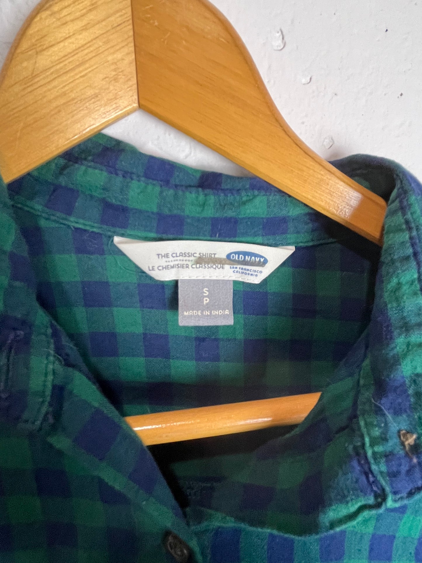 19 - Old Navy Classic Shirt Plaid Button Up (Small)