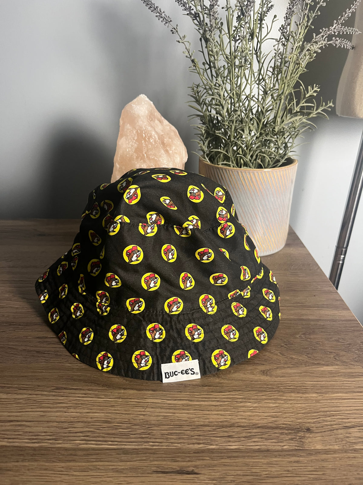Seller# 14 Bucee’s Bucket Hat EUC!