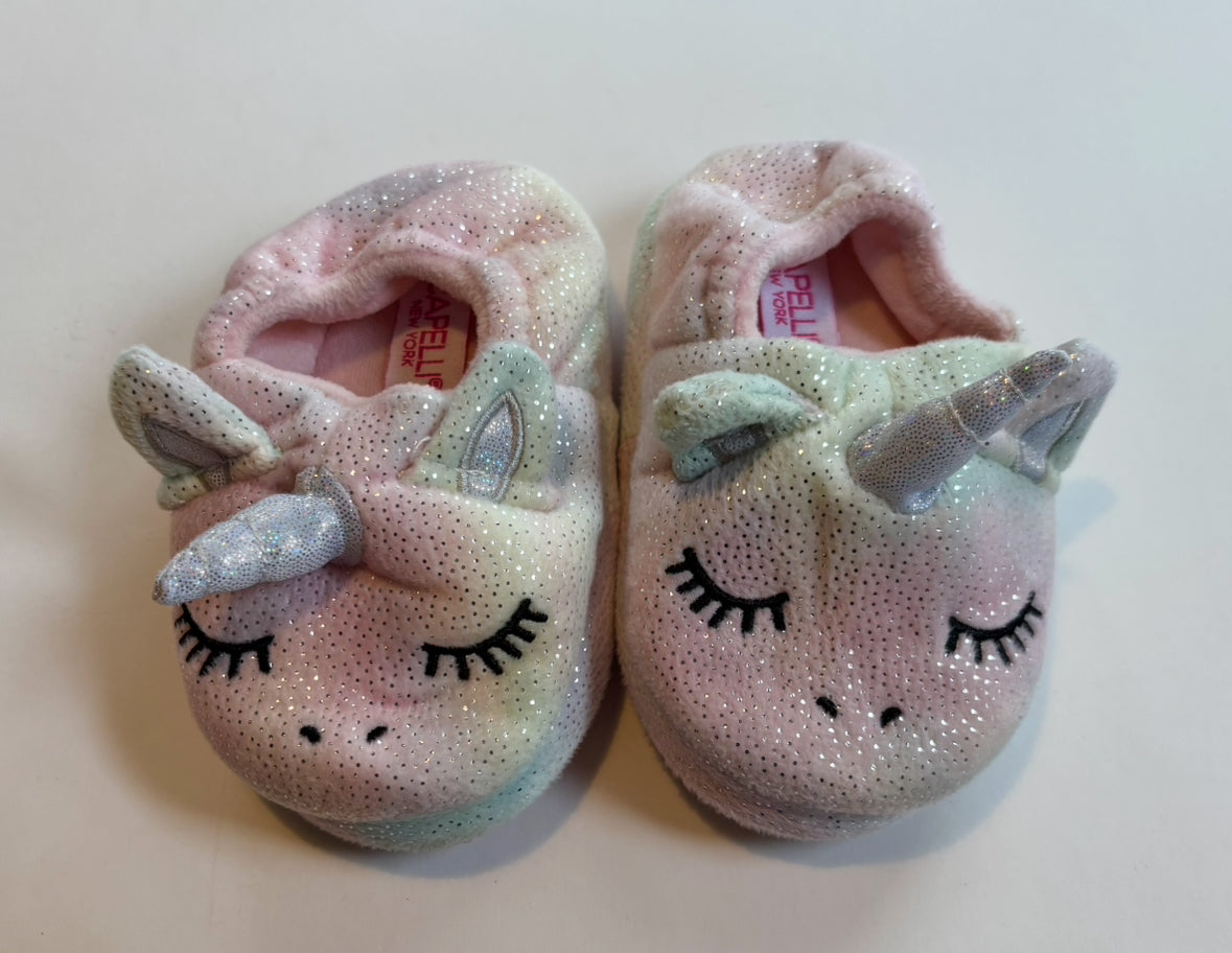 Seller #18 Unicorn Slippers Toddler 6/7c Reduced