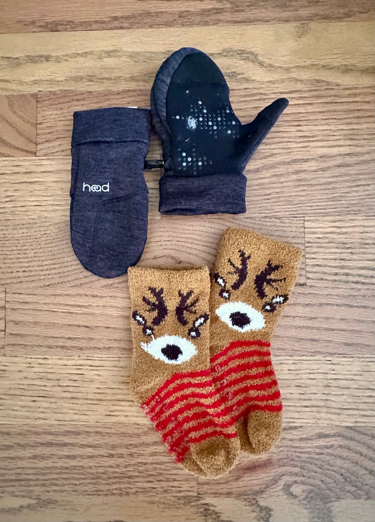#98- Boys, Head Mittens & Holiday Socks - Size XS