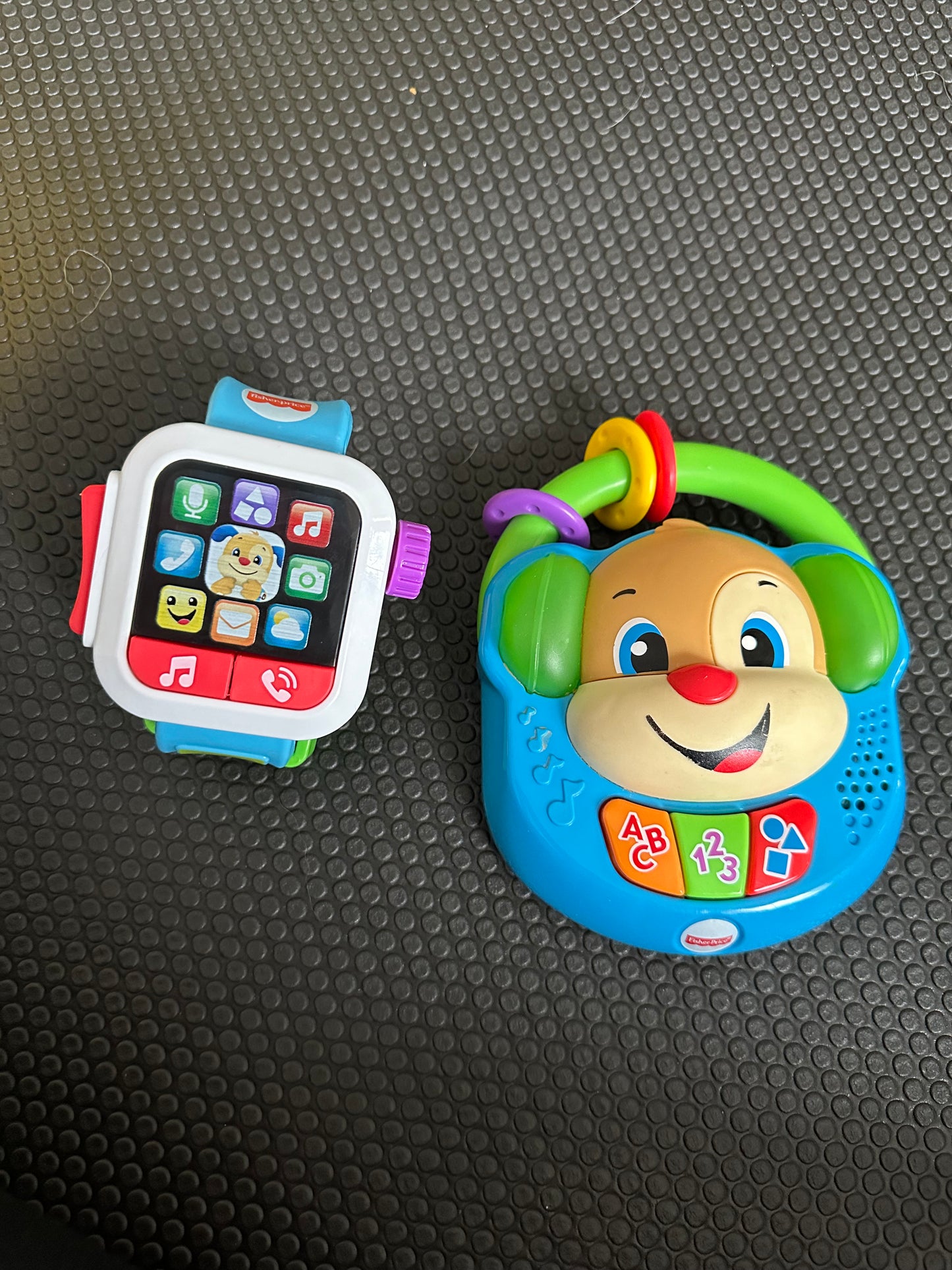 toy watch and play 'radio'