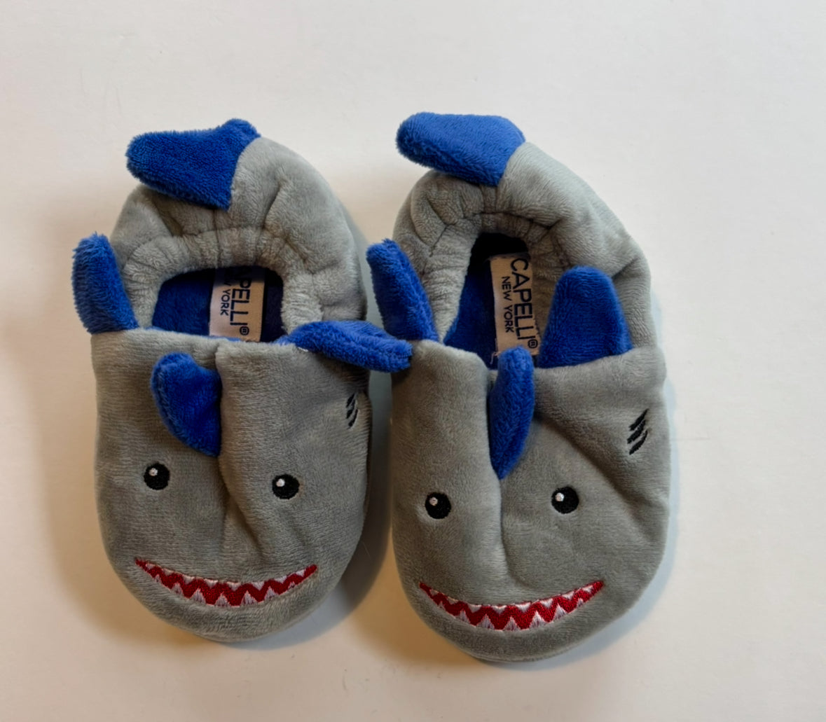 Seller #18 Shark Slippers Toddler 6/7c Reduced