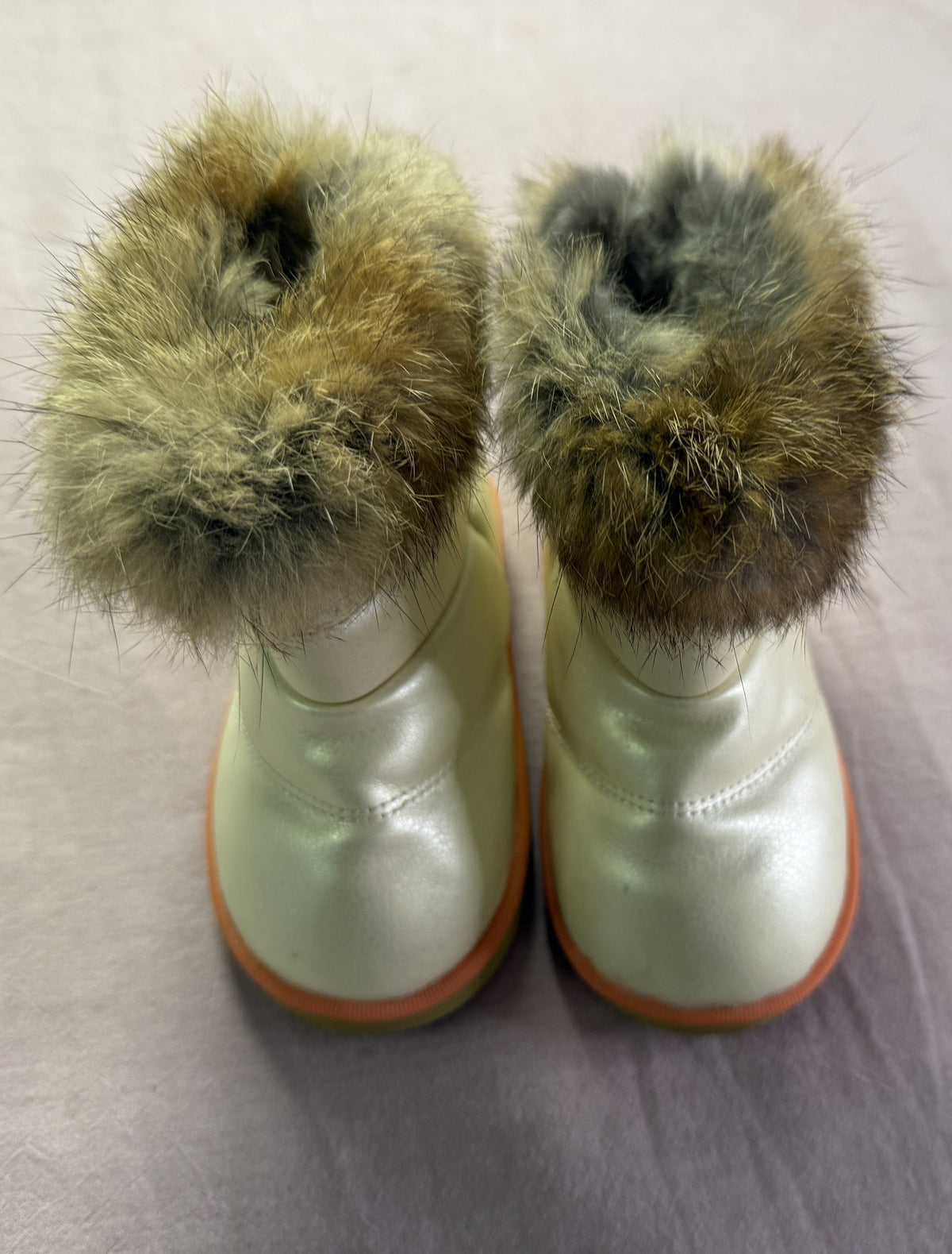 #103 Girls Size 7 Fur trim Boot