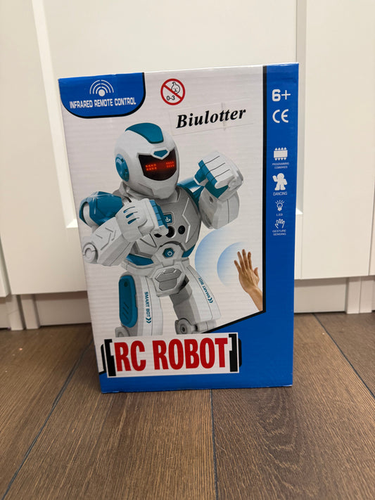 #42 RC Robot New in Box