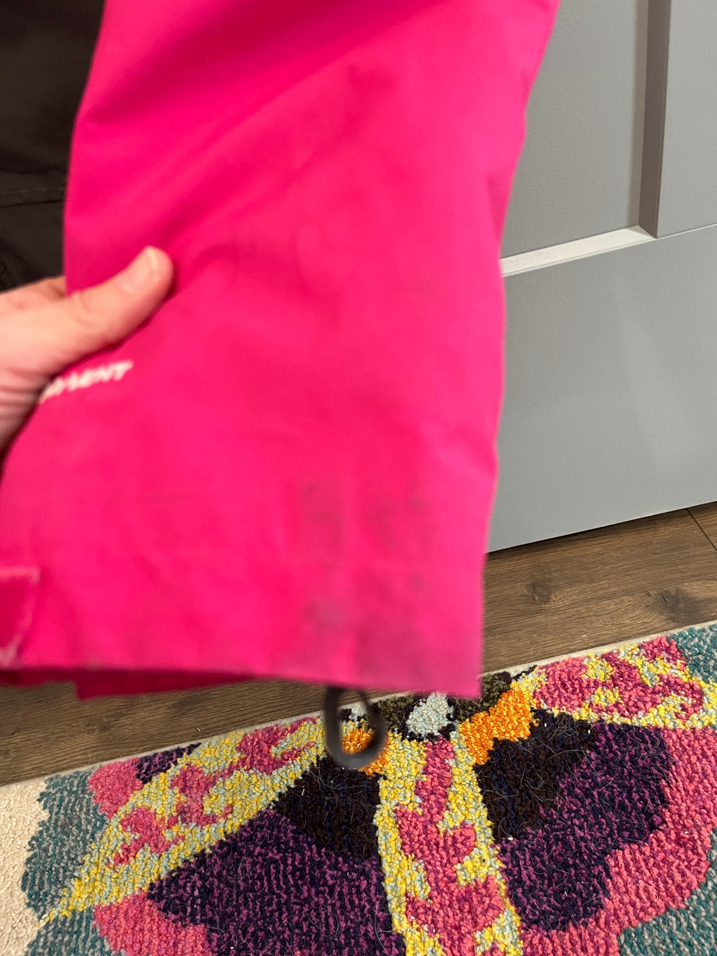 137 Girls Pink and grey North Face winter coat size M 10/12 (multiple pictures) see pictures for condition