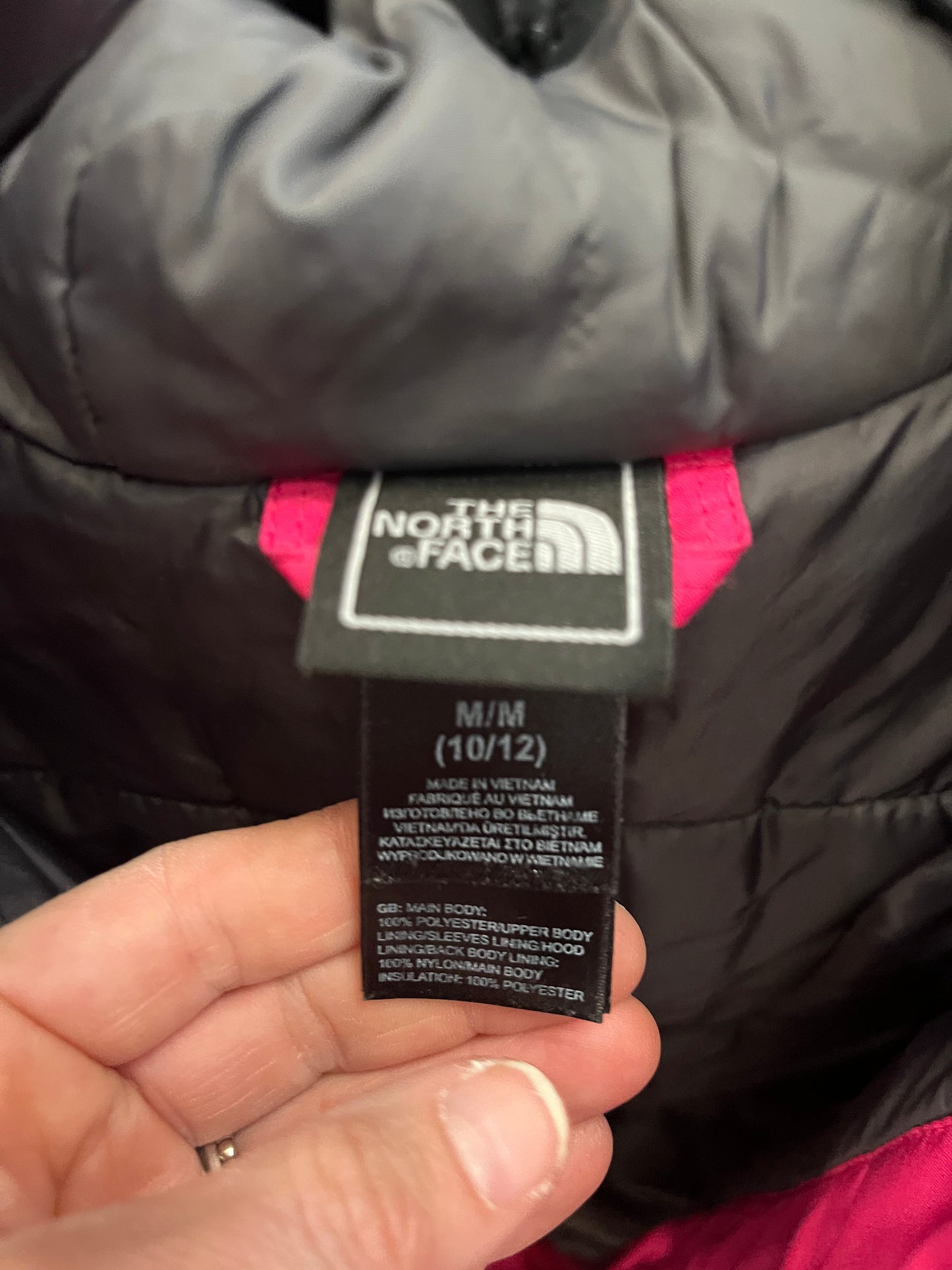 137 Girls Pink and grey North Face winter coat size M 10/12 (multiple pictures) see pictures for condition