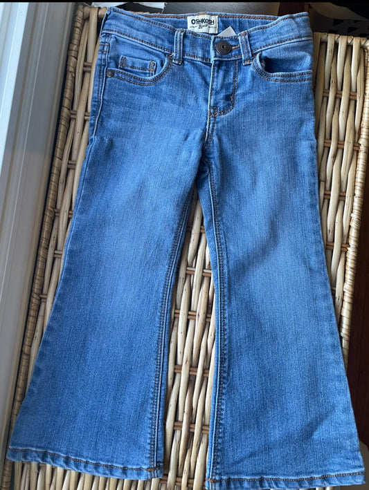 #42 REDUCED Oshkosh Girls Size 3t Bell Bottom Jeans