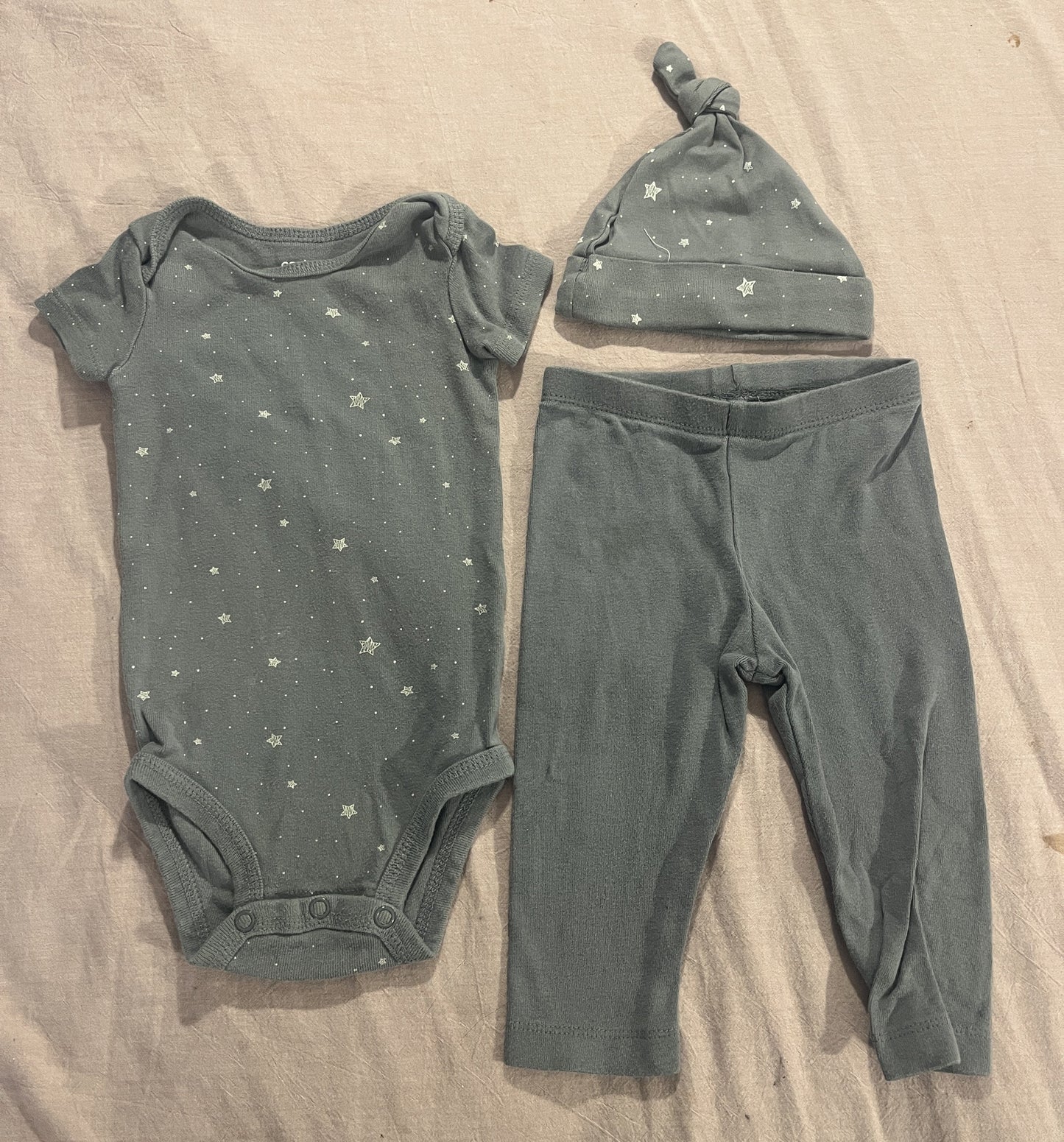 #211 REDUCED 6m Star Onesie, Pants, Hat Set