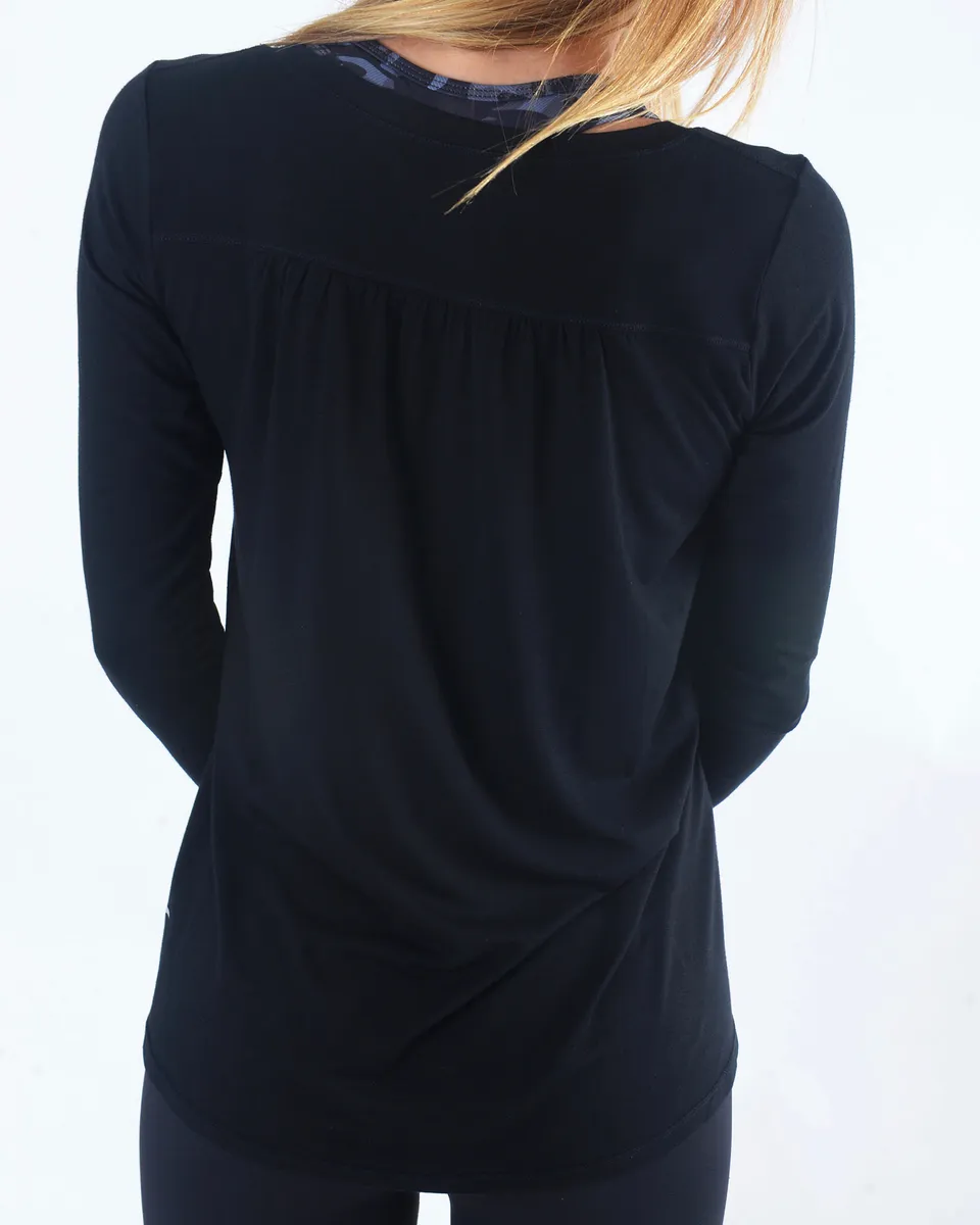 #111 Zyia Black Heavenly Long High-Low Tee Women Athletic Top Size Medium