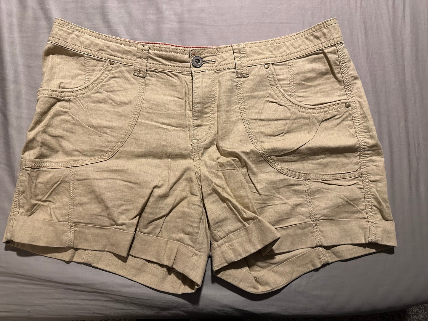 APT 9 size 14 shorts