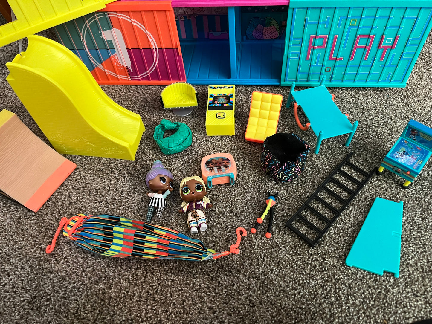 Seller 67 - LOL Shipping Containers and Accessories