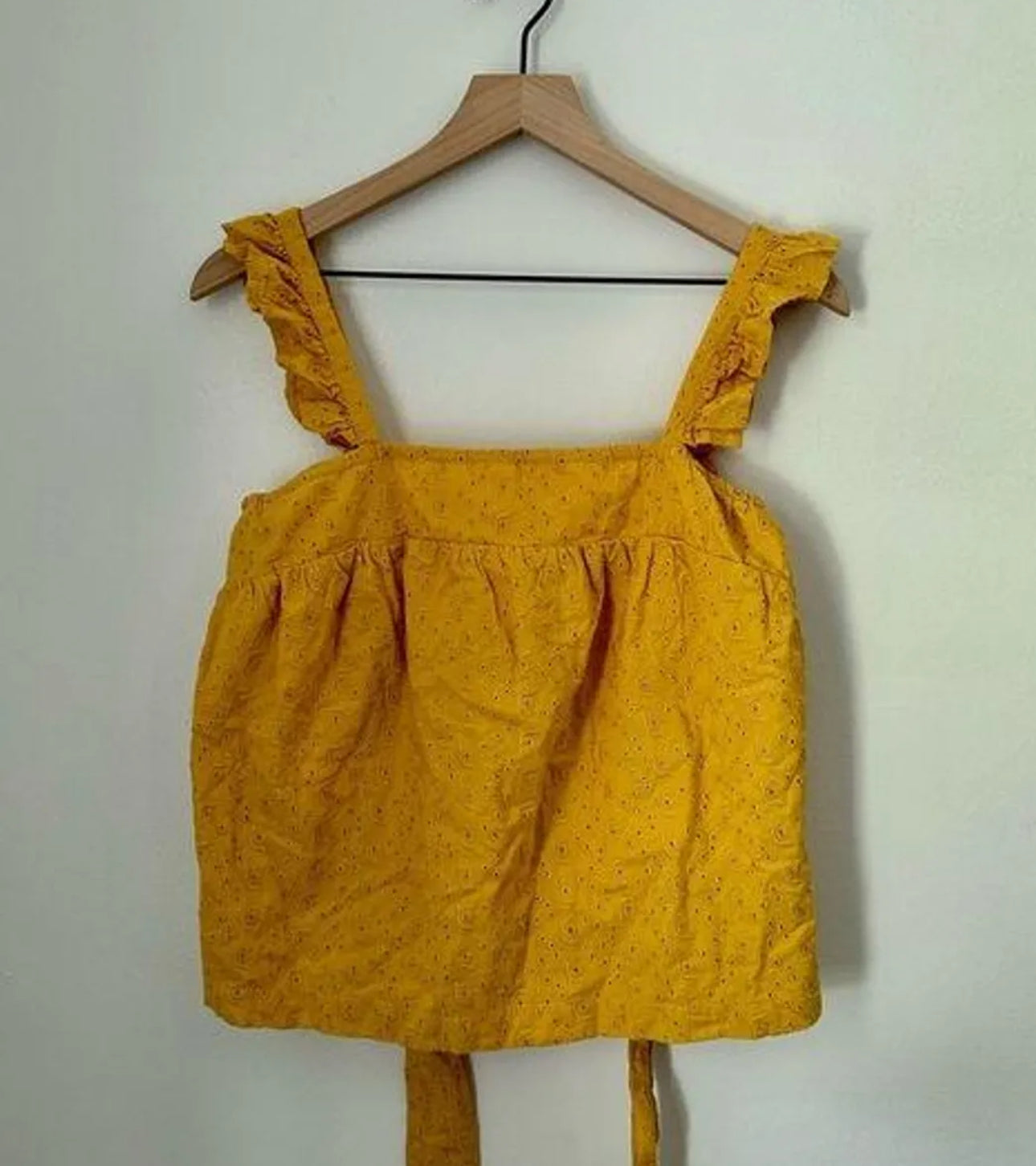 #111 Harper Heritage x Francesca’s Yellow Ruffle Tied Top Medium