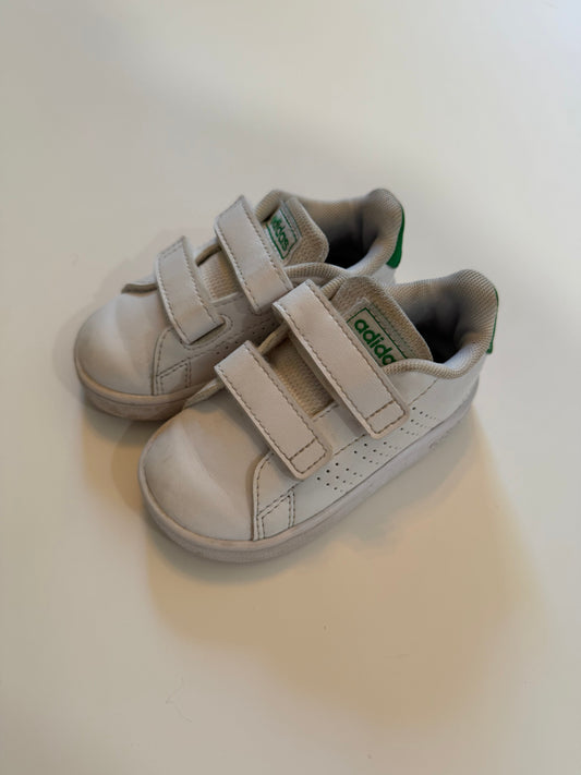 #50 • Boys • Adidas • 5 • VGUC