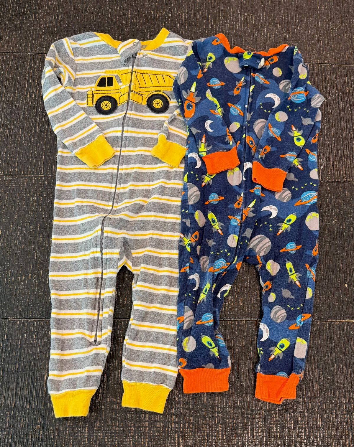 #66 Carters 12M Pajama Bundle