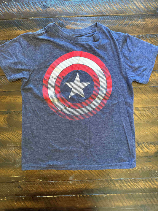 134 Captain America Tshirt Boys size small 6/7