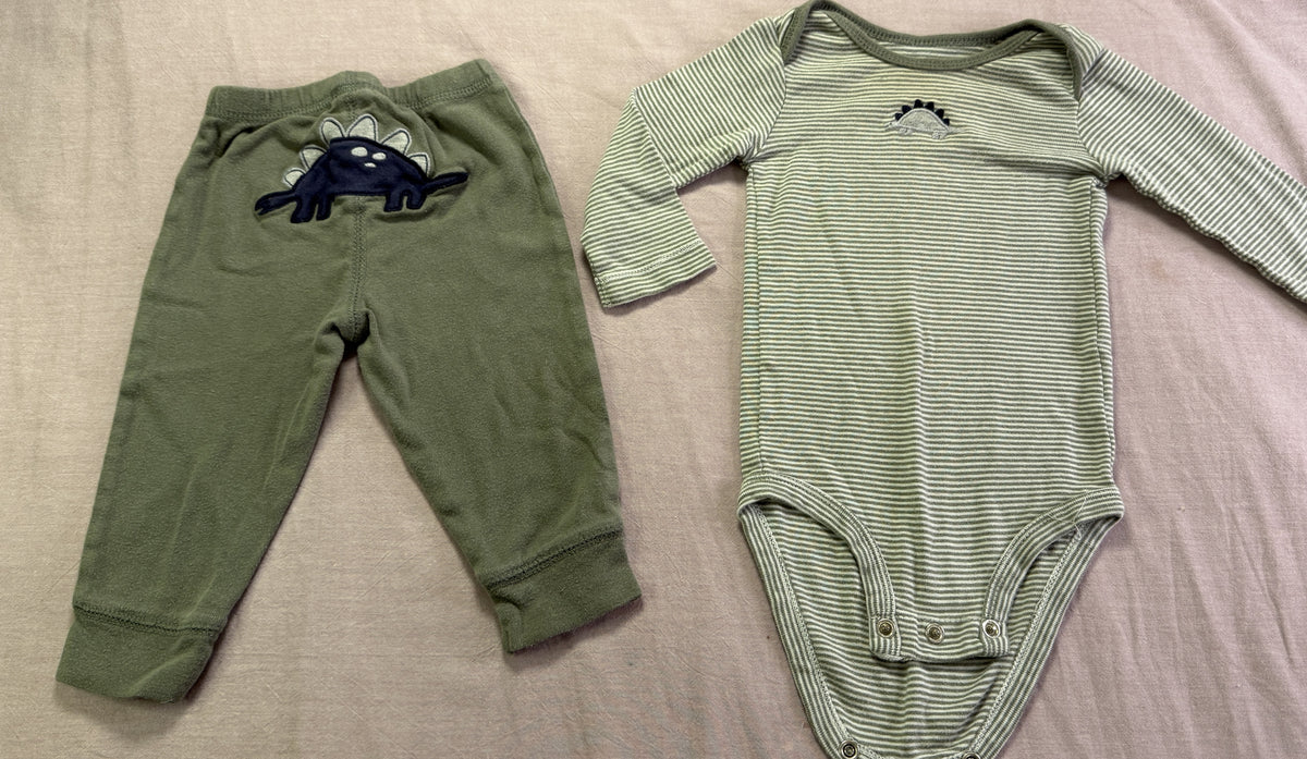 #103 Carters 6m Green Dinosaur Pants set
