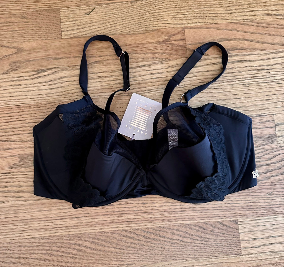 #98- 36DDD, Savage Fenty, Black Bra, NEW!