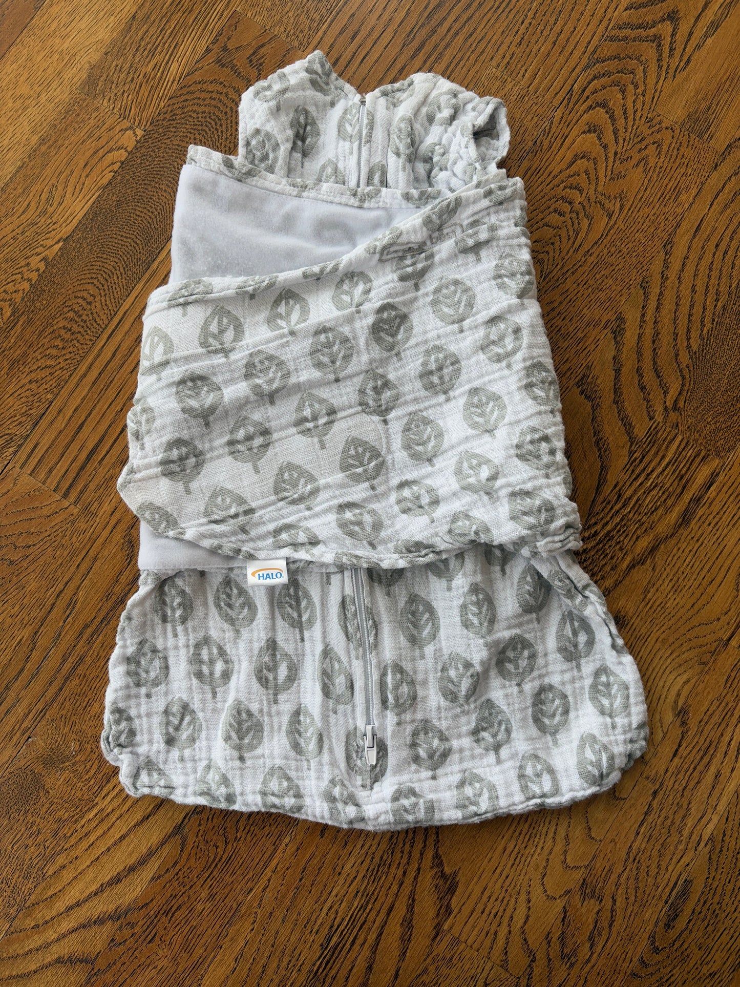 #103 • Newborn/0-3m • Halo • Cotton Muslin Sleepsack Swaddle