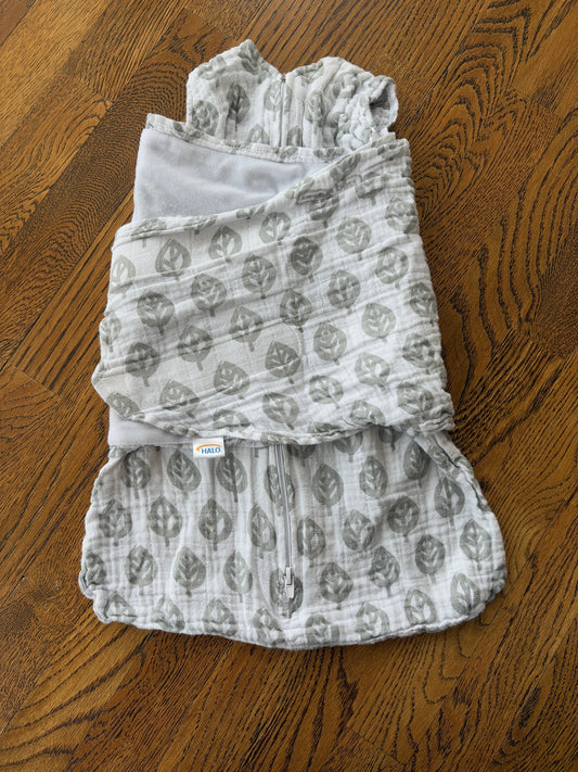#103 • Newborn/0-3m • Halo • Cotton Muslin Sleepsack Swaddle