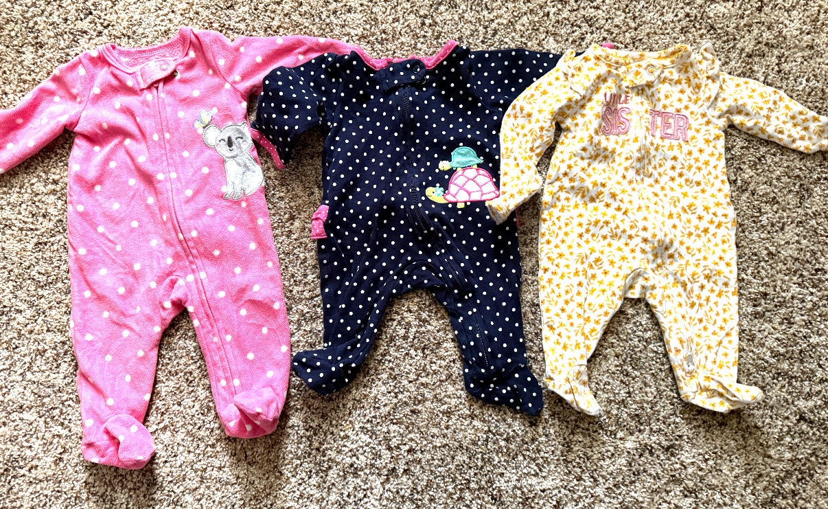 SELLER #6 Carters Newborn (3) Girls Sleepers