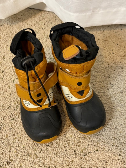 #210 ThermoLite Kids Boots Size 10