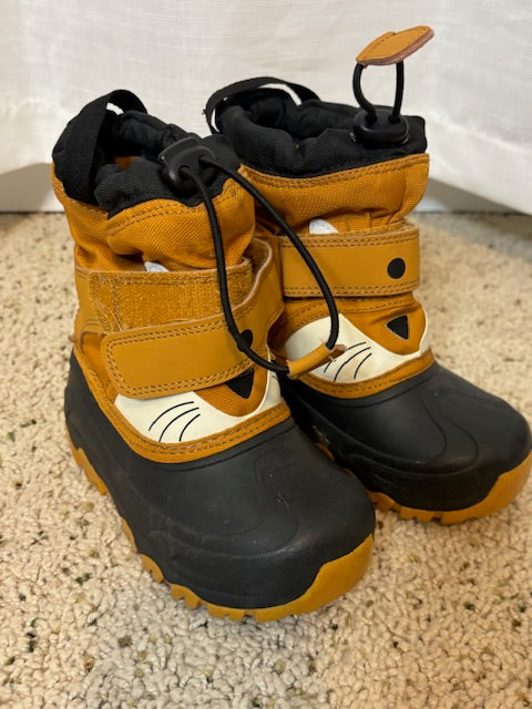 #210 ThermoLite Kids Boots Size 10