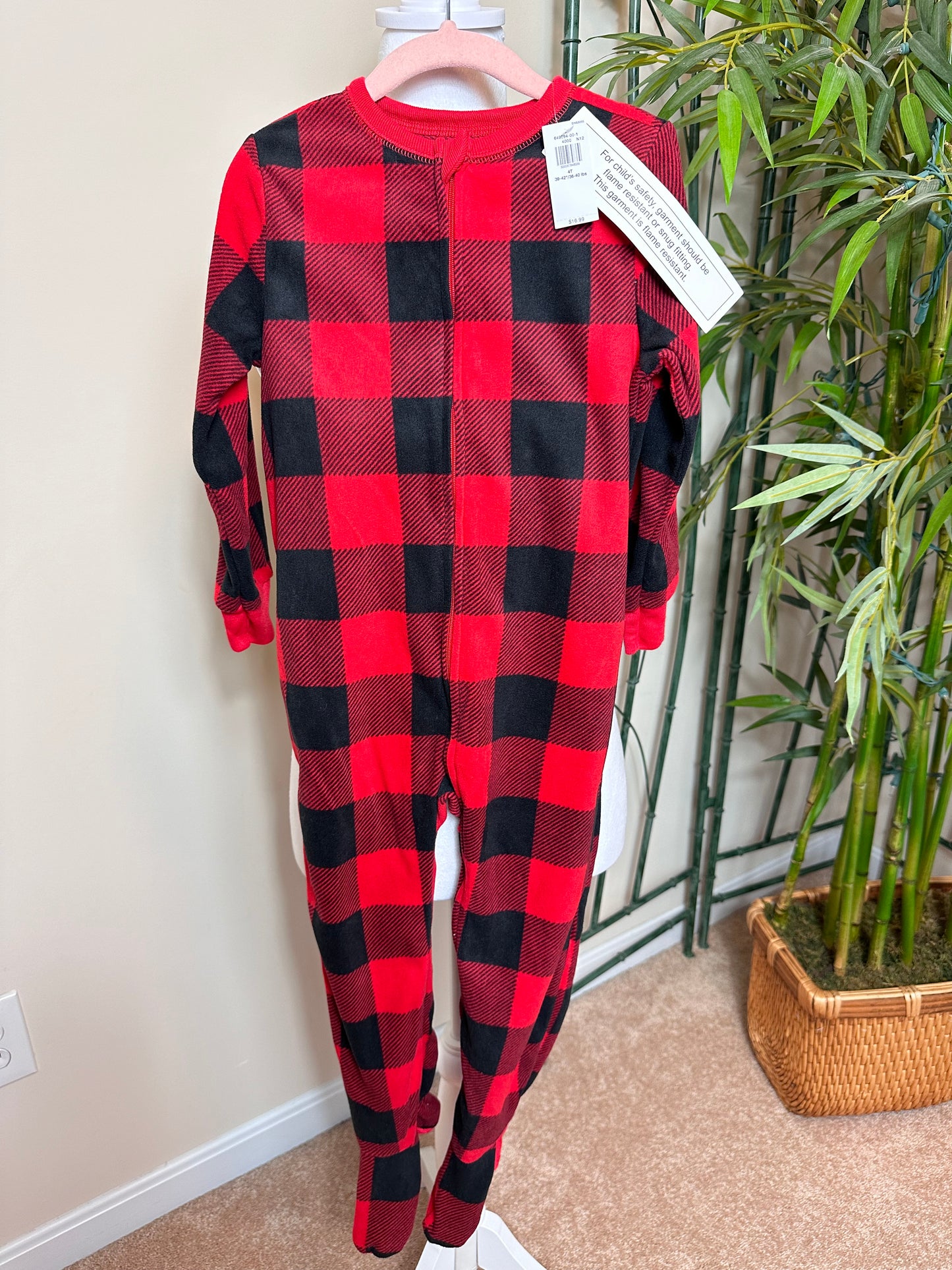 Old Navy red plaid fleece footie pajamas size 4T NWT